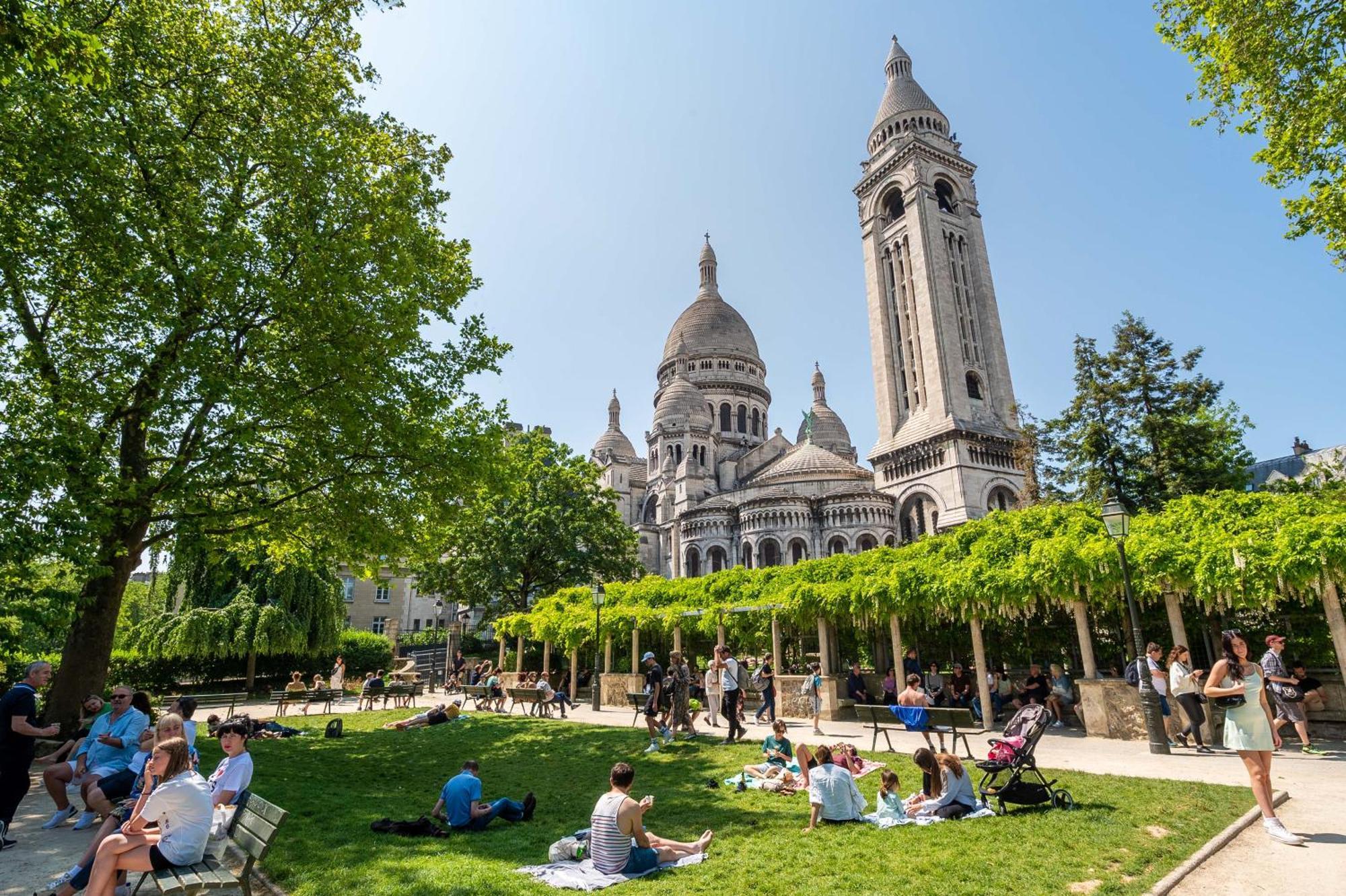 In Front Of The Sacre Coeur - 2 Bedrooms With Elevator Paris Eksteriør bilde